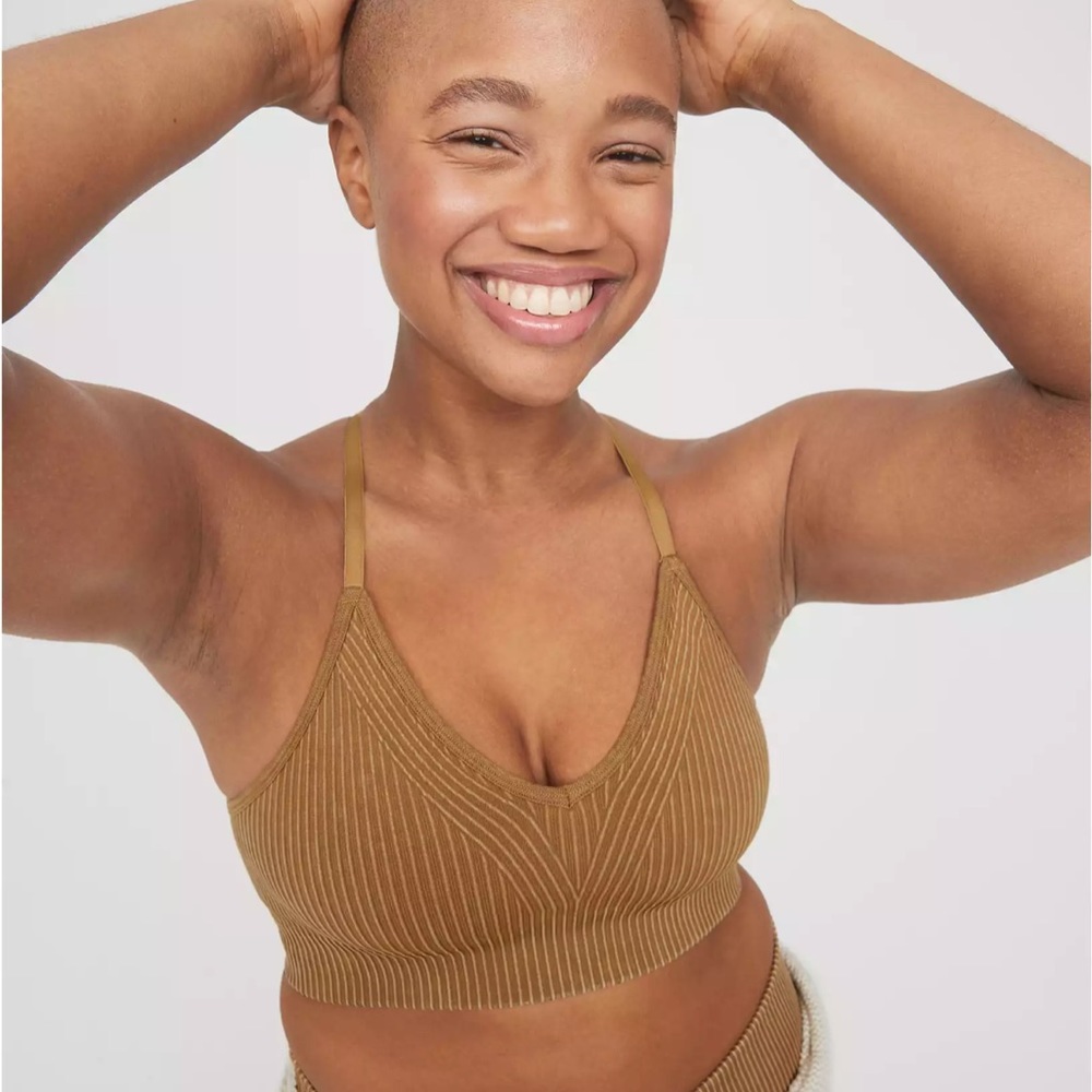 *Black wash* Offline by aerie seamless washed rib sports bra